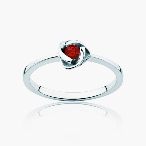 Pierścionek Red Passion: białe złoto, rubin